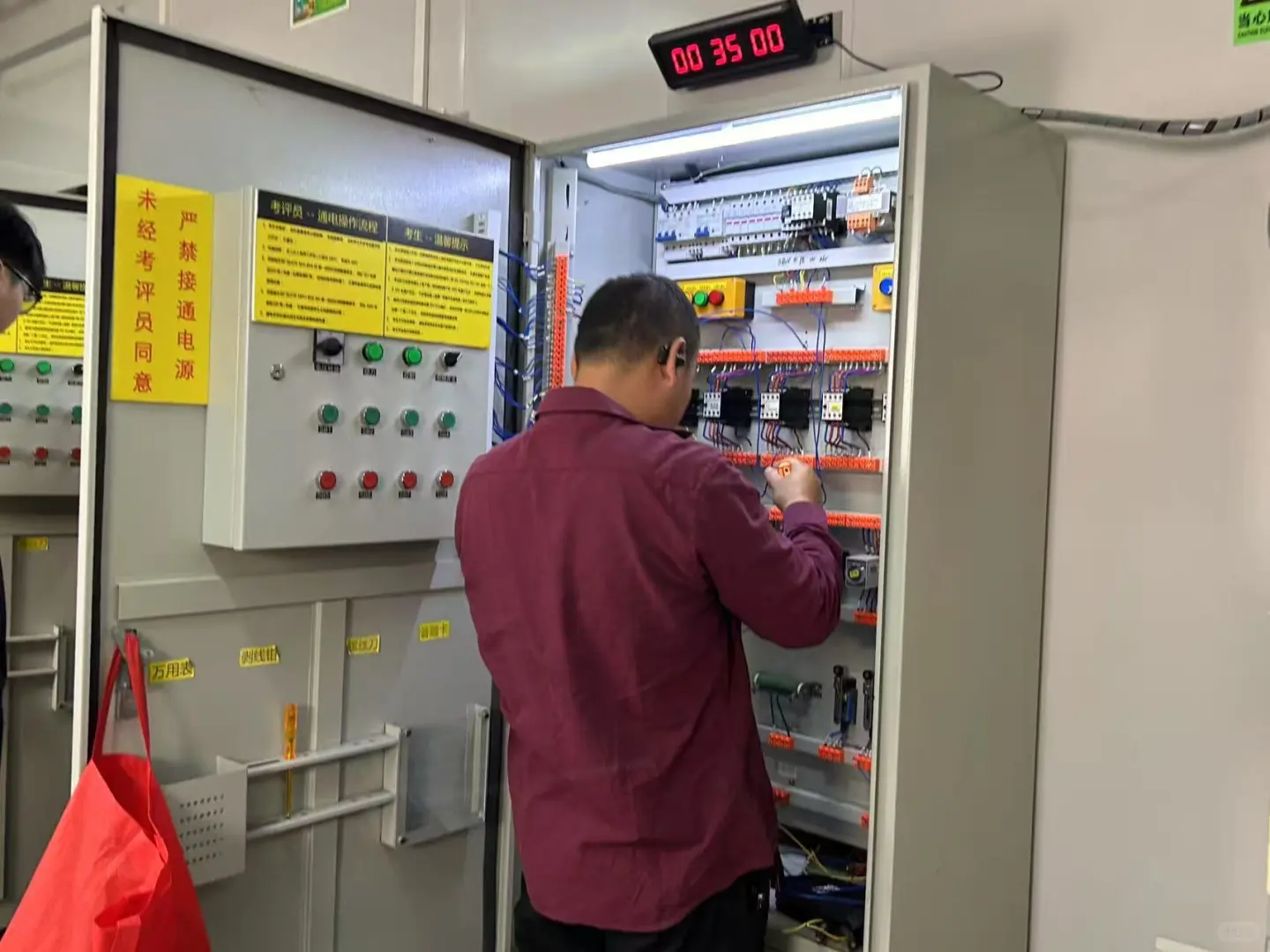 2025深圳?怎么报考低压电工证？在哪里？