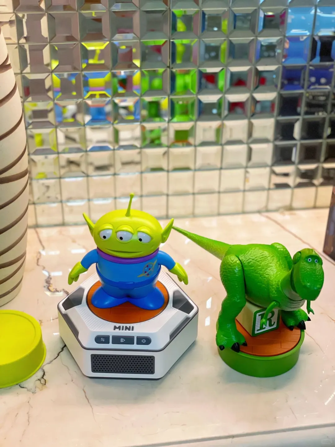 ?没有男孩子能拒绝高科技玩具！