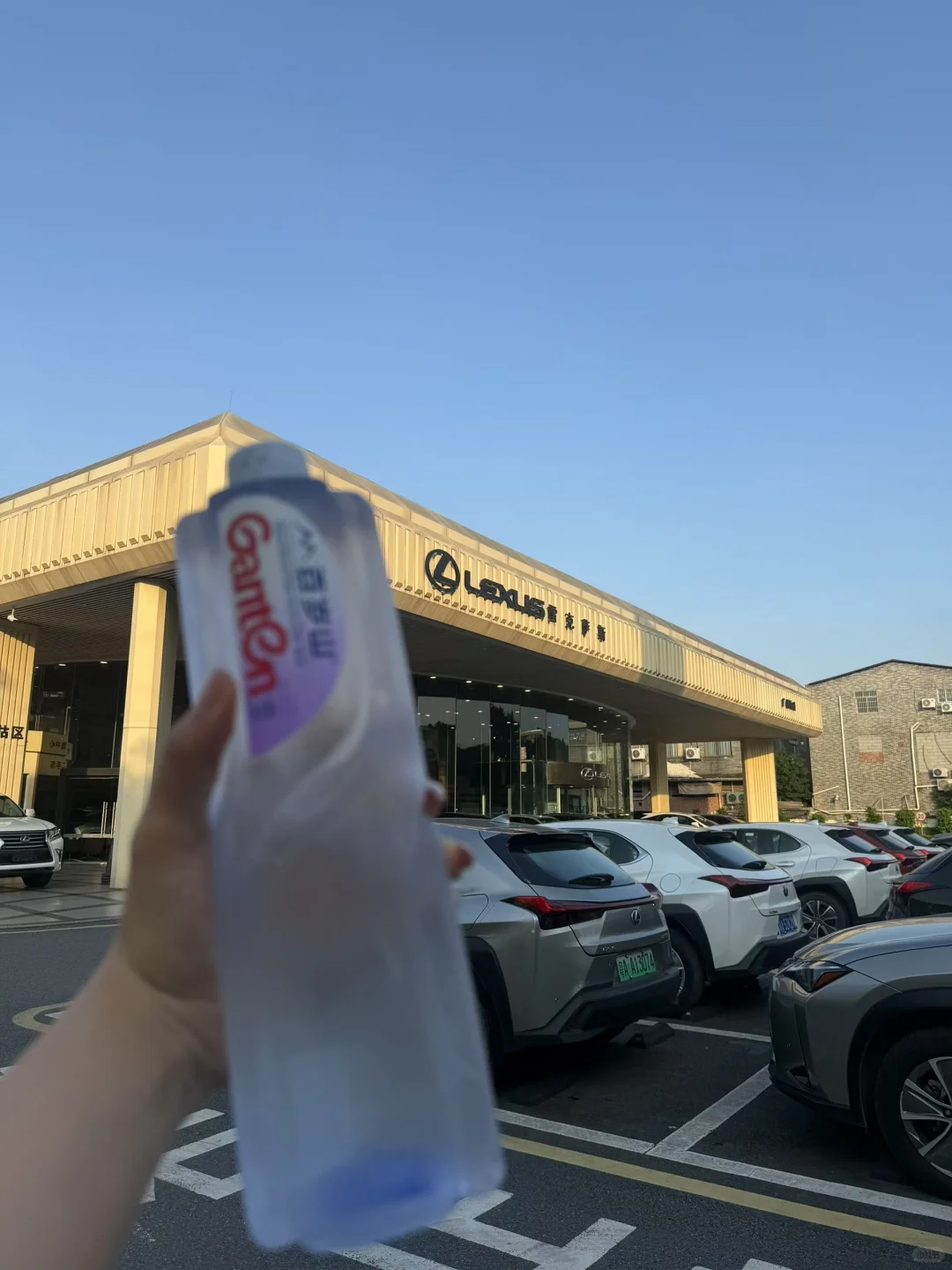 入职一年 已经跟售前售后售中混熟 随便问！