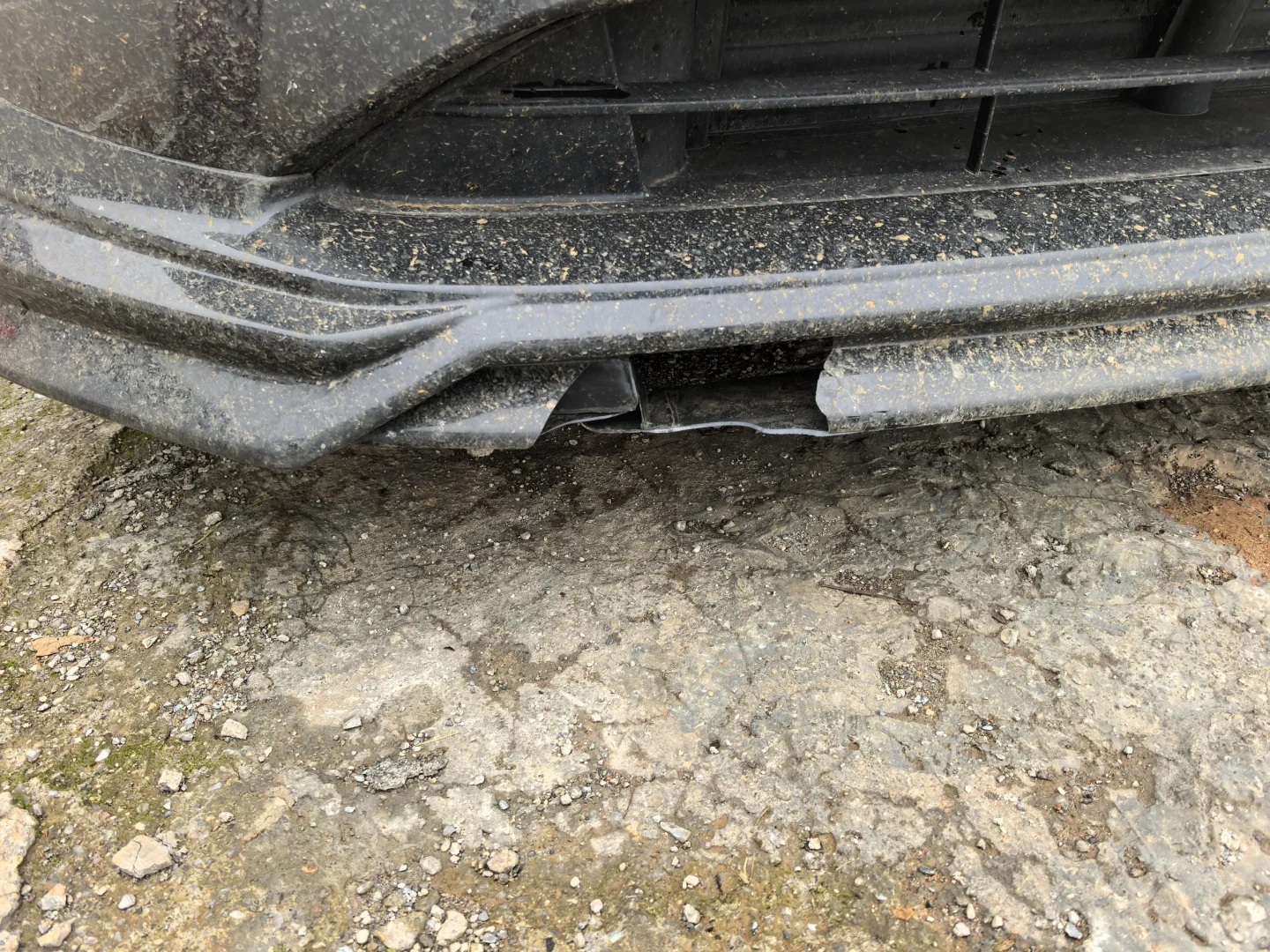 求助成都哪儿有修复车辆外观套件的地方？