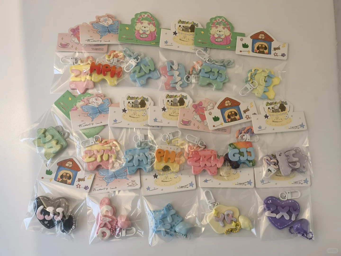 这只小爪爪好可爱啊！