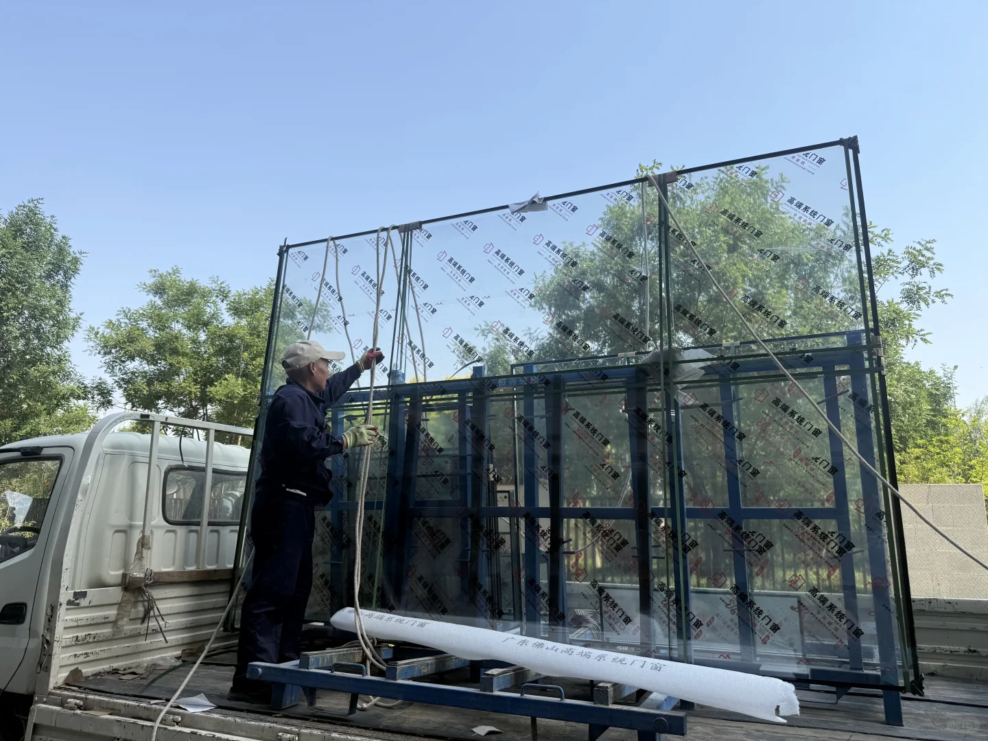 这落地窗越看越爱，新换的窗户！