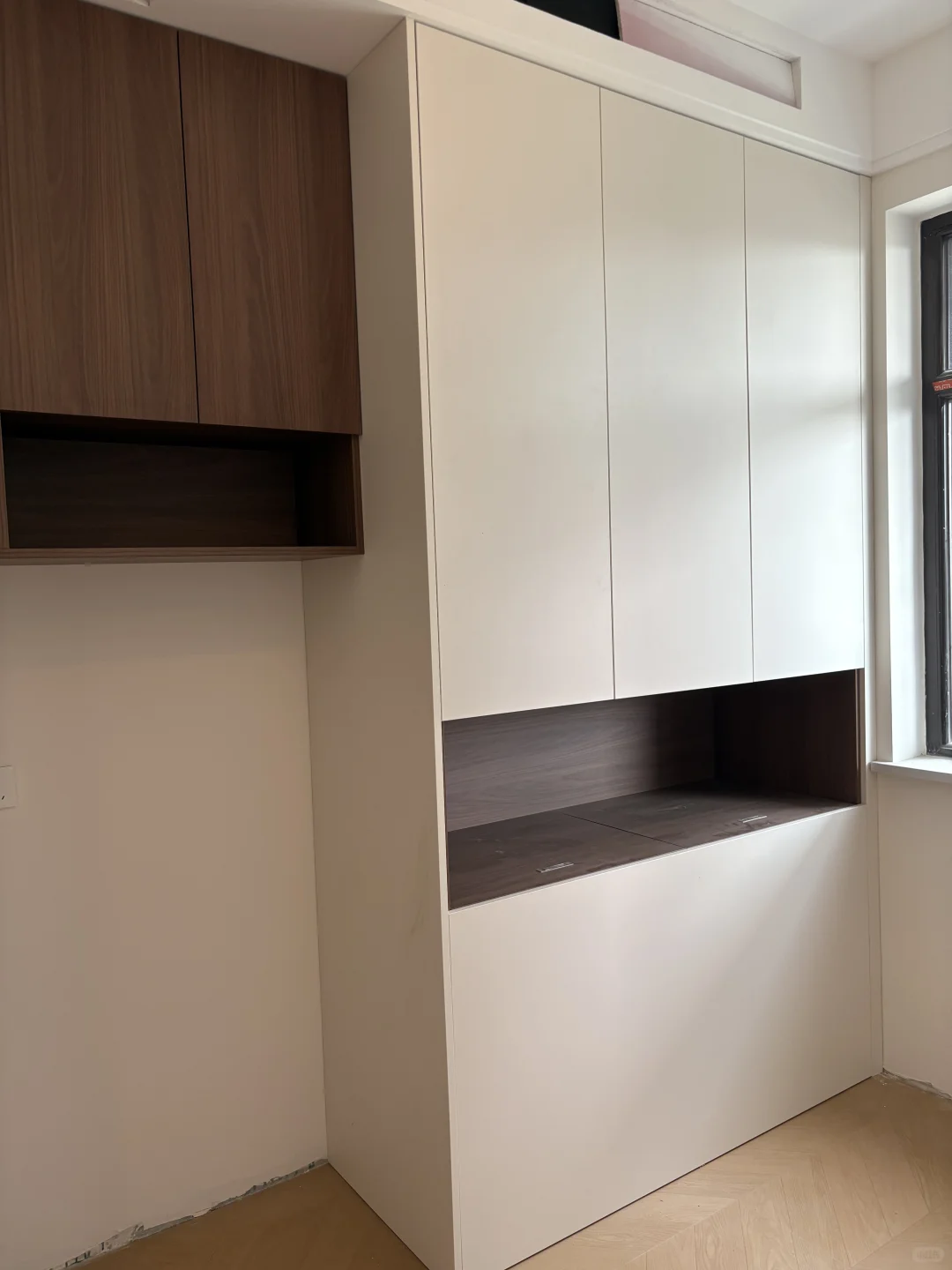 安装师傅说：你可真会选全屋定制配色呀！