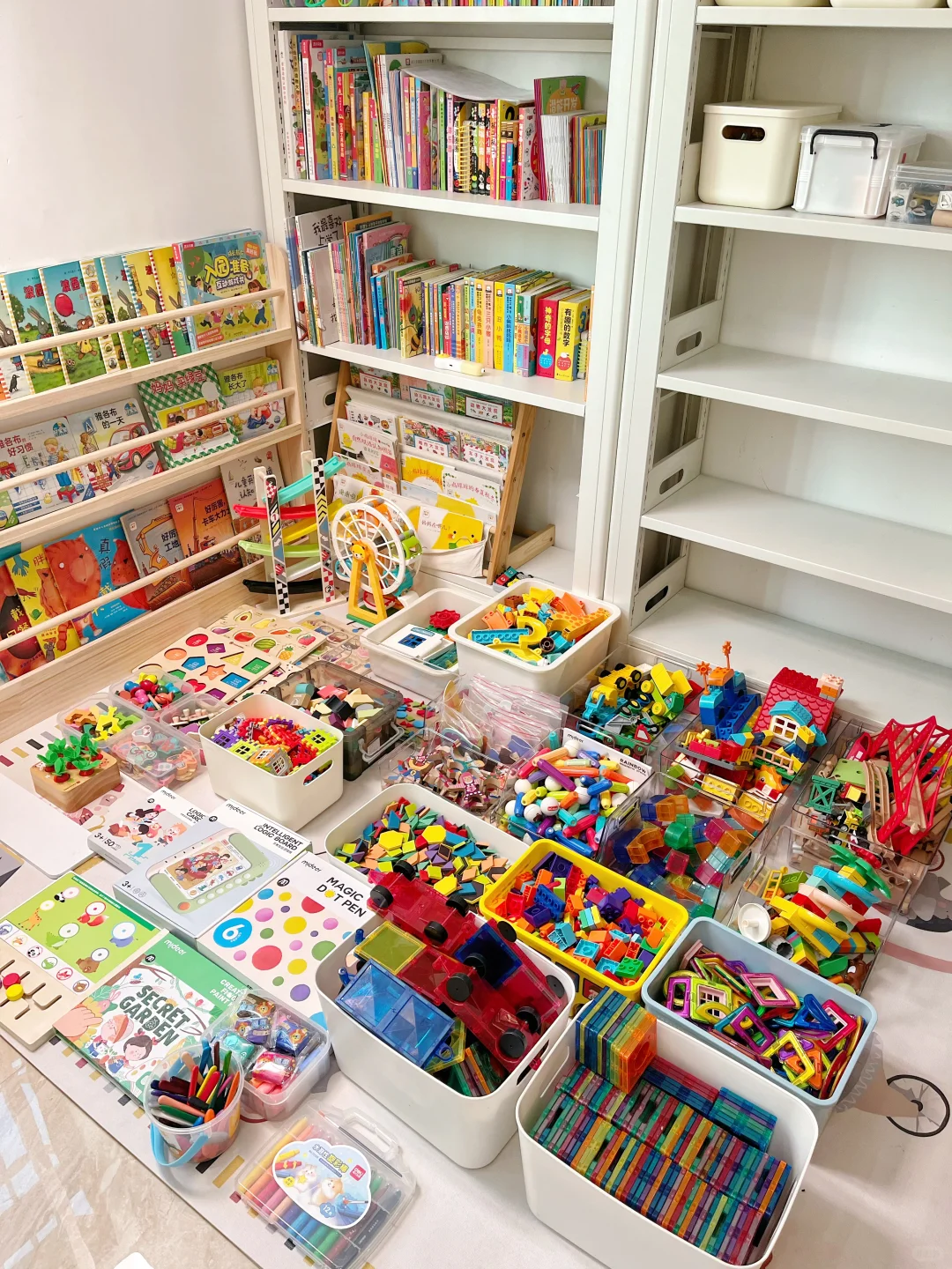 整理玩具☹️是件不容易的事?