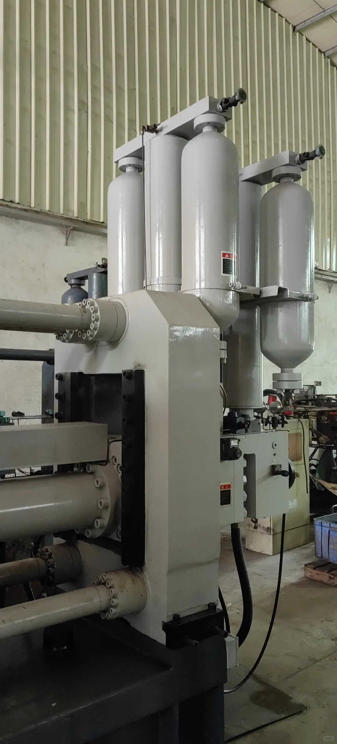 东莞力华二手压铸机吕哥