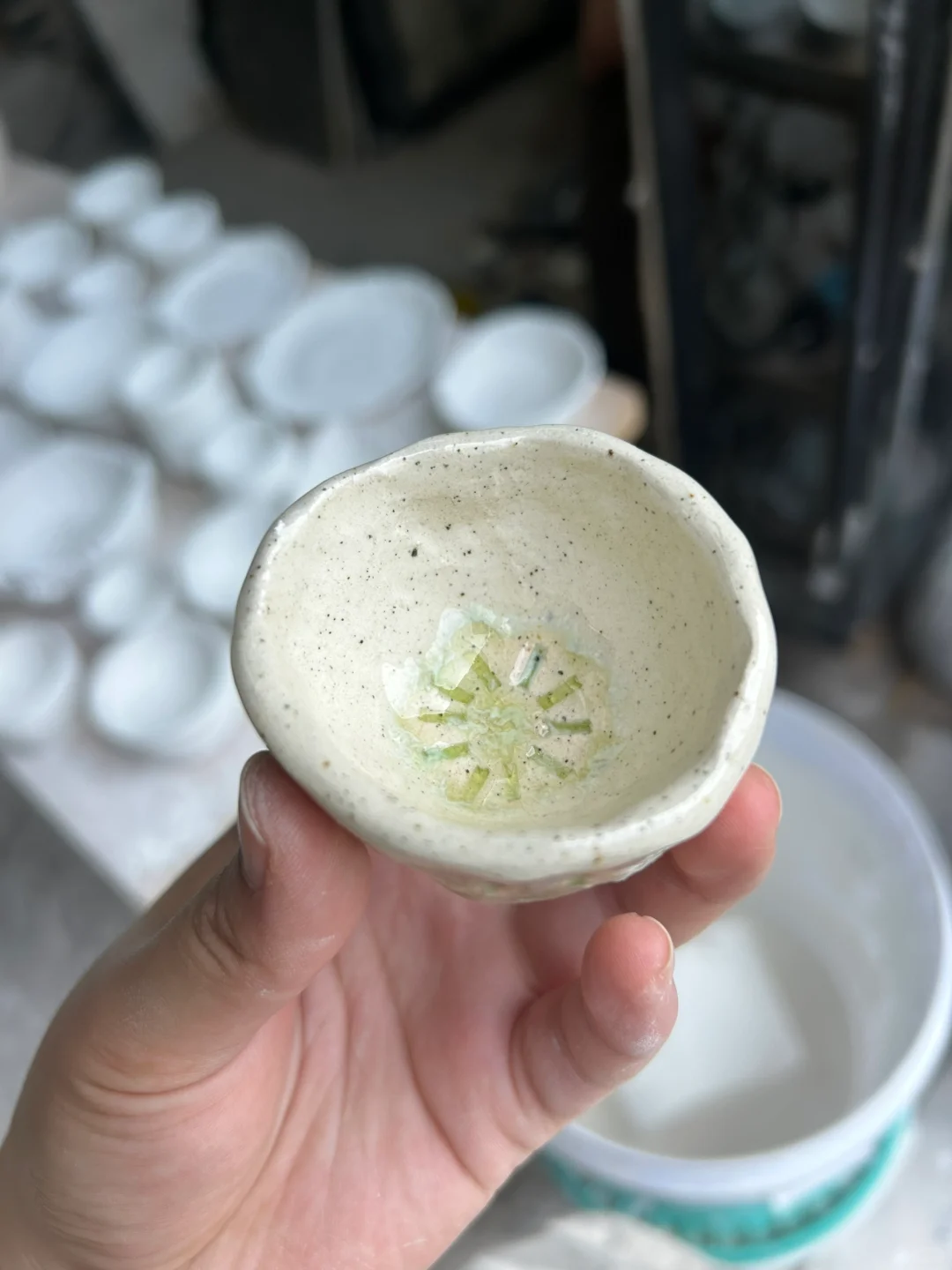 哇！往陶瓷里放的可以不只是玻璃珠