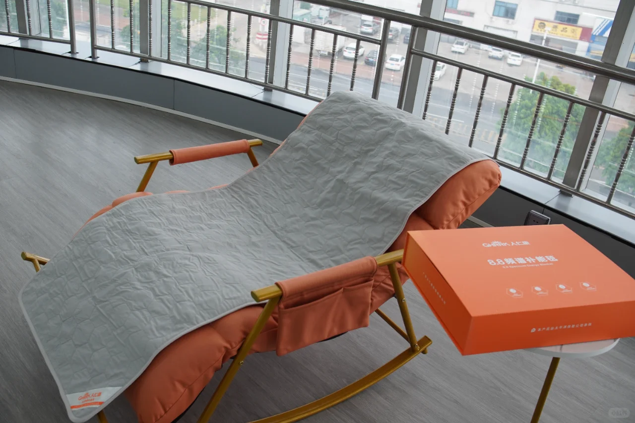 秋冬必备！贴心“小棉袄”石墨烯发热毯来了