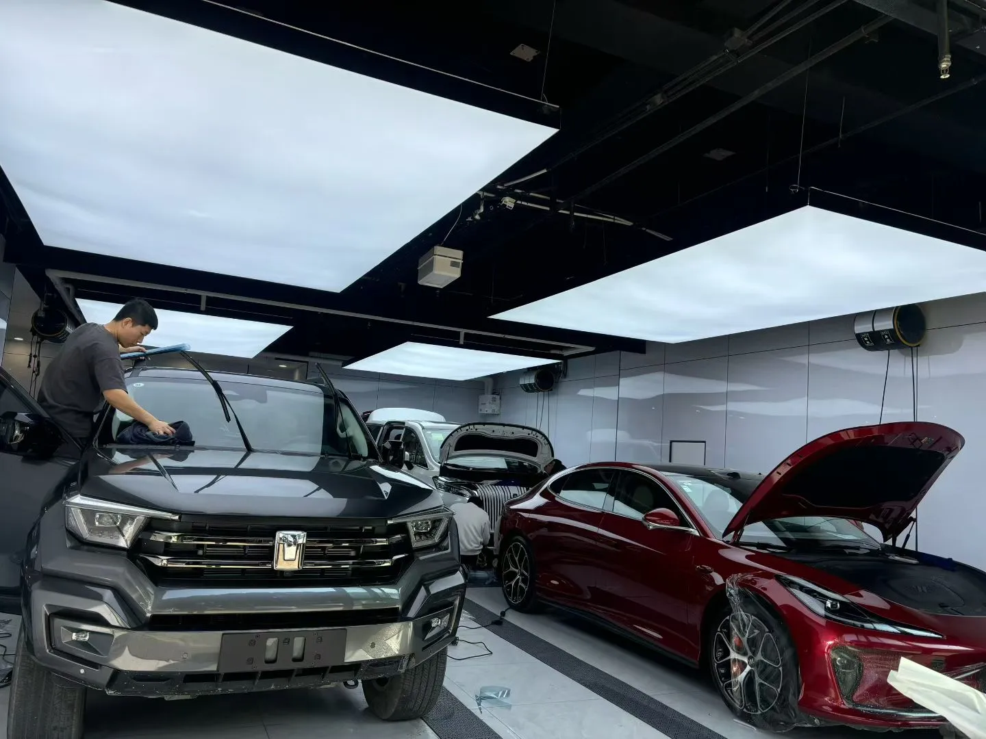 来看看什么叫「教科书式贴膜」✨