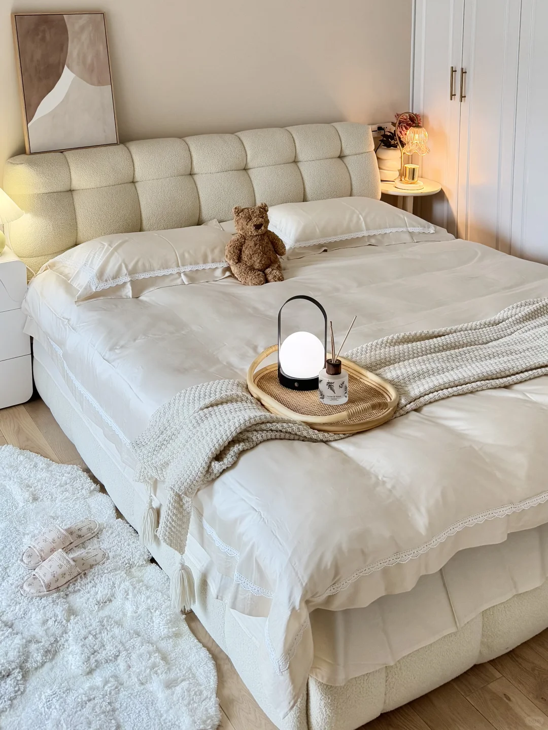 不听劝，卧室打整面墙的衣柜！全部做成挂衣区