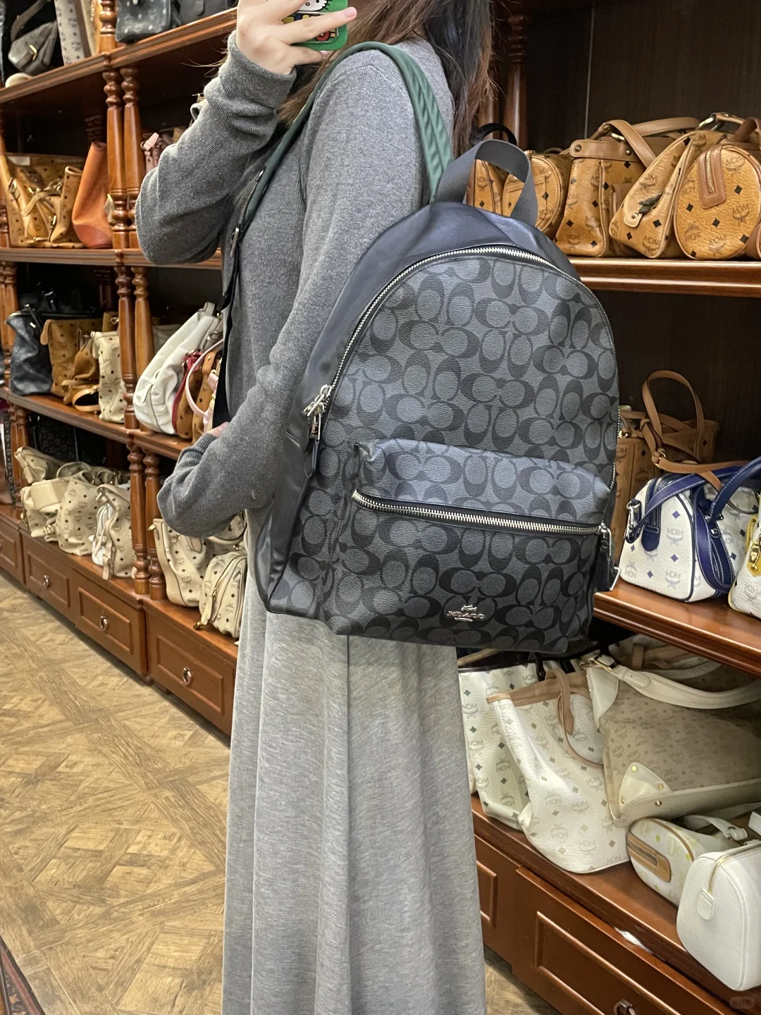 这只coach中古双肩背包就是学生党的天菜！