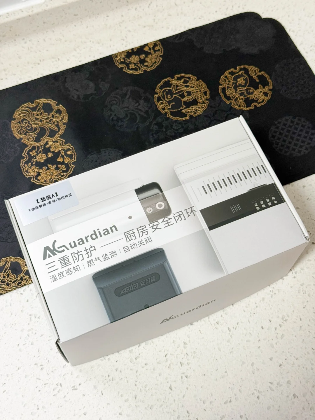 “租房党狂喜！免打孔安装拯救厨房”