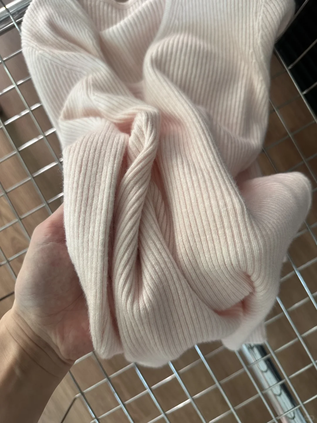 买到了满意的智秀粉软糯针织~