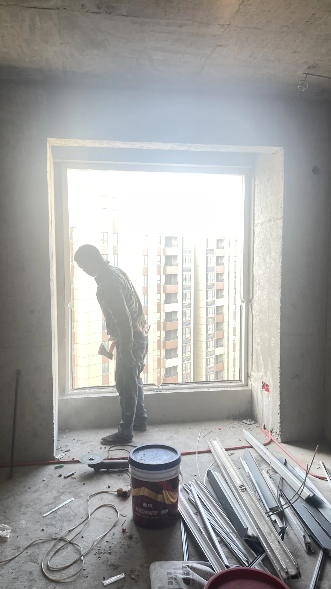 ?装修大揭秘！换窗攻略：断桥铝窗户怎么选？