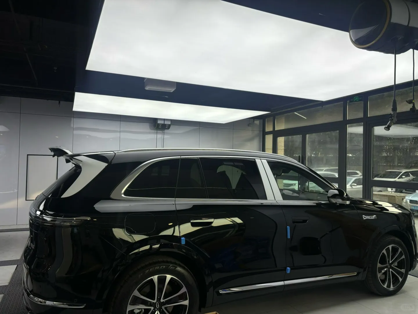 来看看什么叫「教科书式贴膜」✨