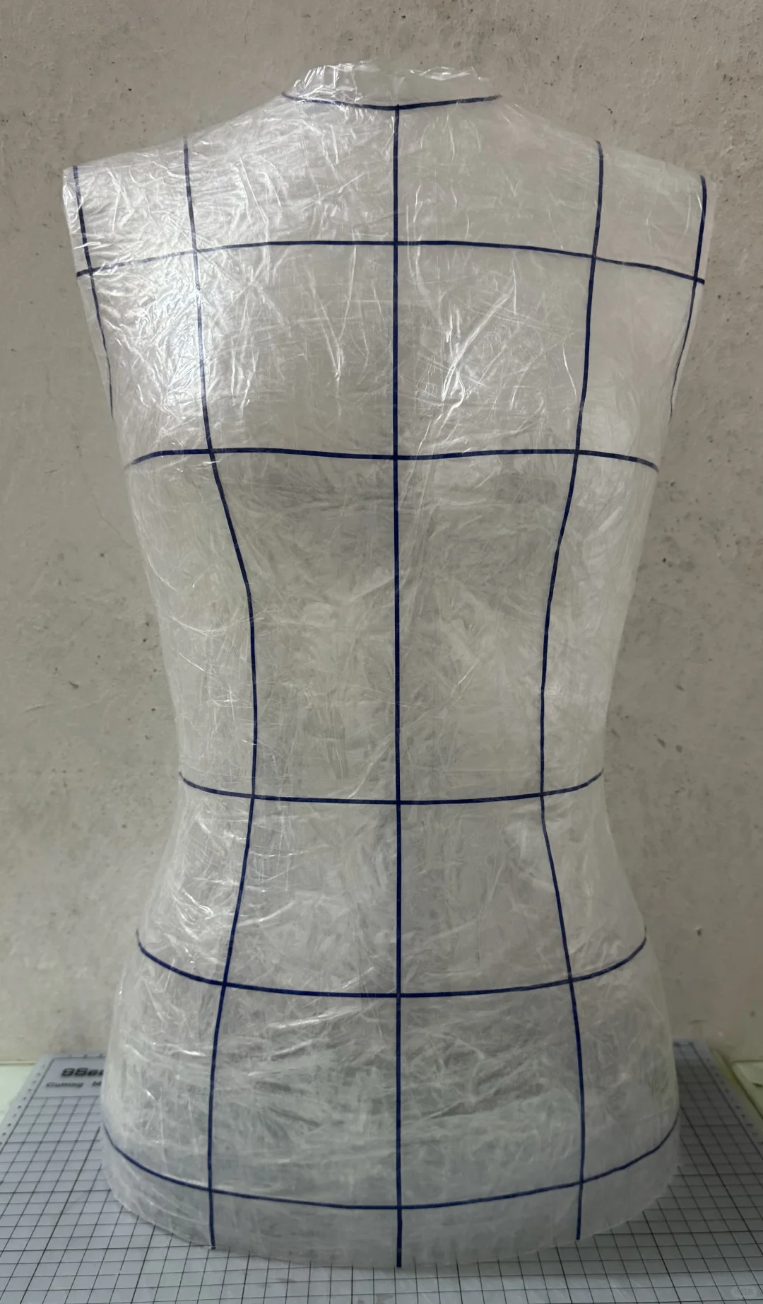 新手小白也能自己做出一个精准的紧身原型