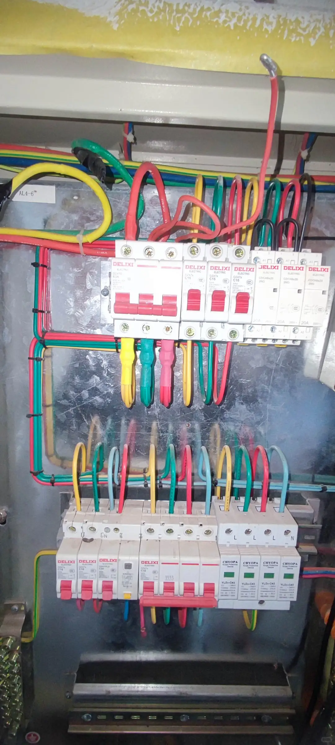 专业电工师傅上门服务，诚信经营