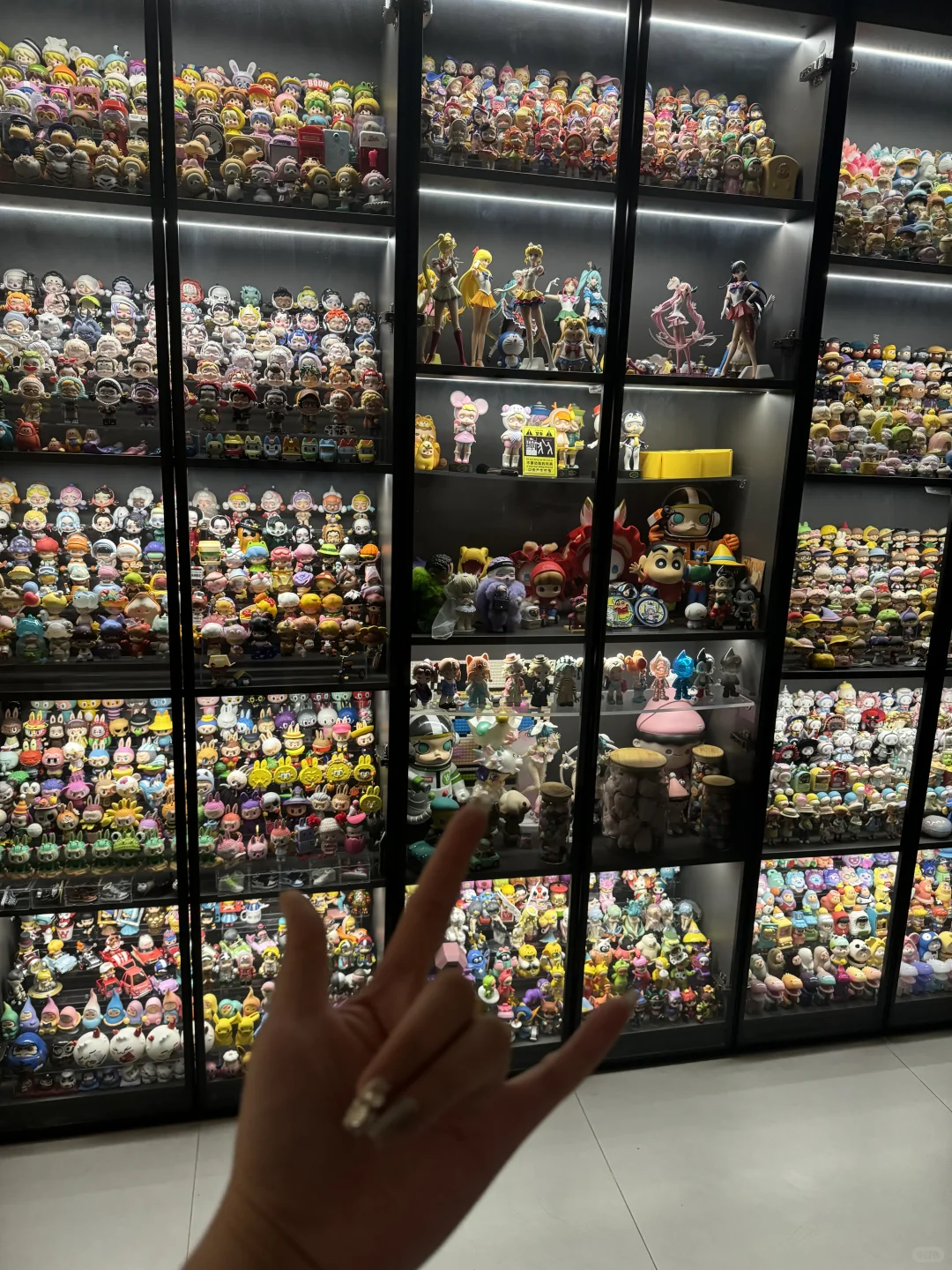 拥有一面盲盒墙的快乐