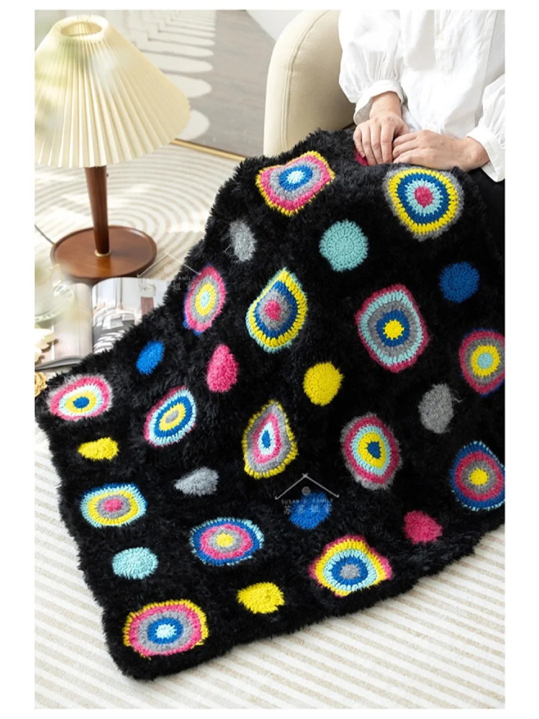 给秋天来点色彩～?孟菲斯圆点毯|附图解