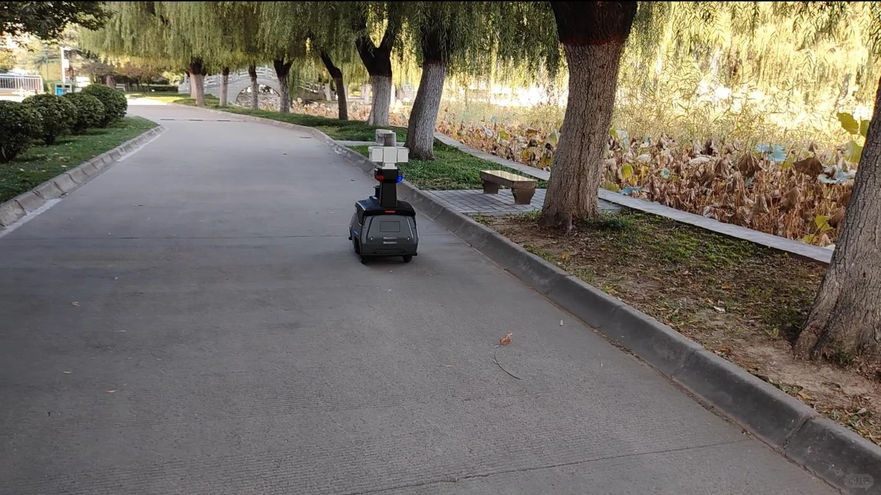 智慧安防巡逻机器人给学校带来的改变