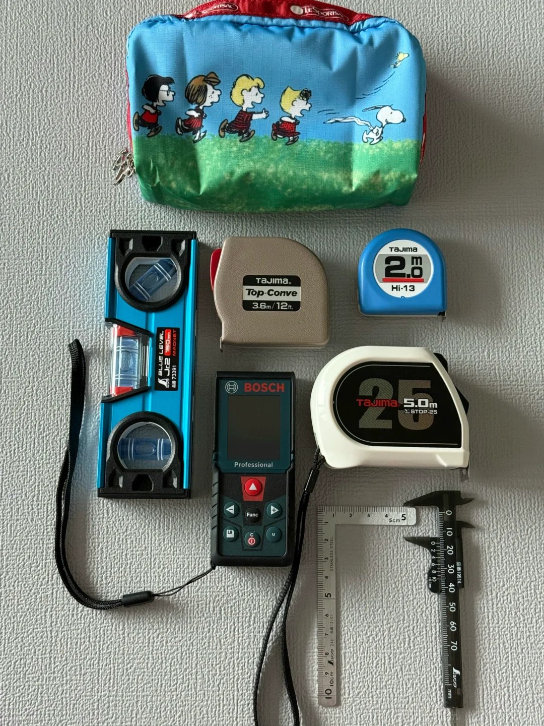 装修气氛组 据说拿着这些去现场工人都会…