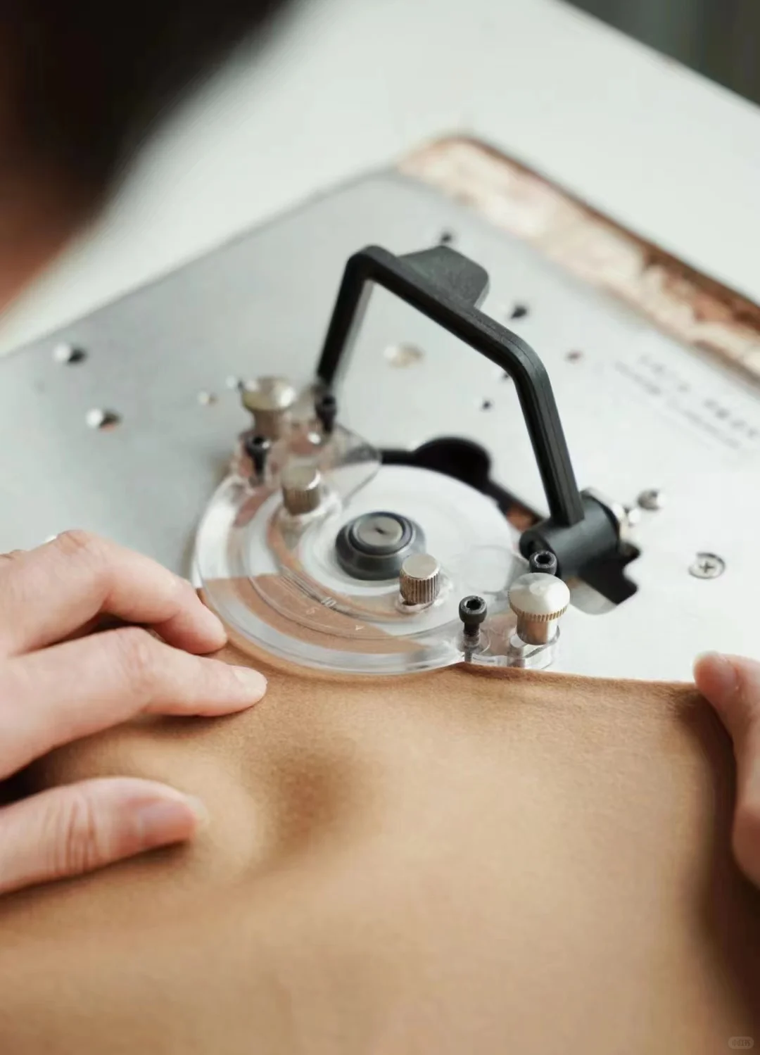 NINELAB | 一针一线 方寸之间