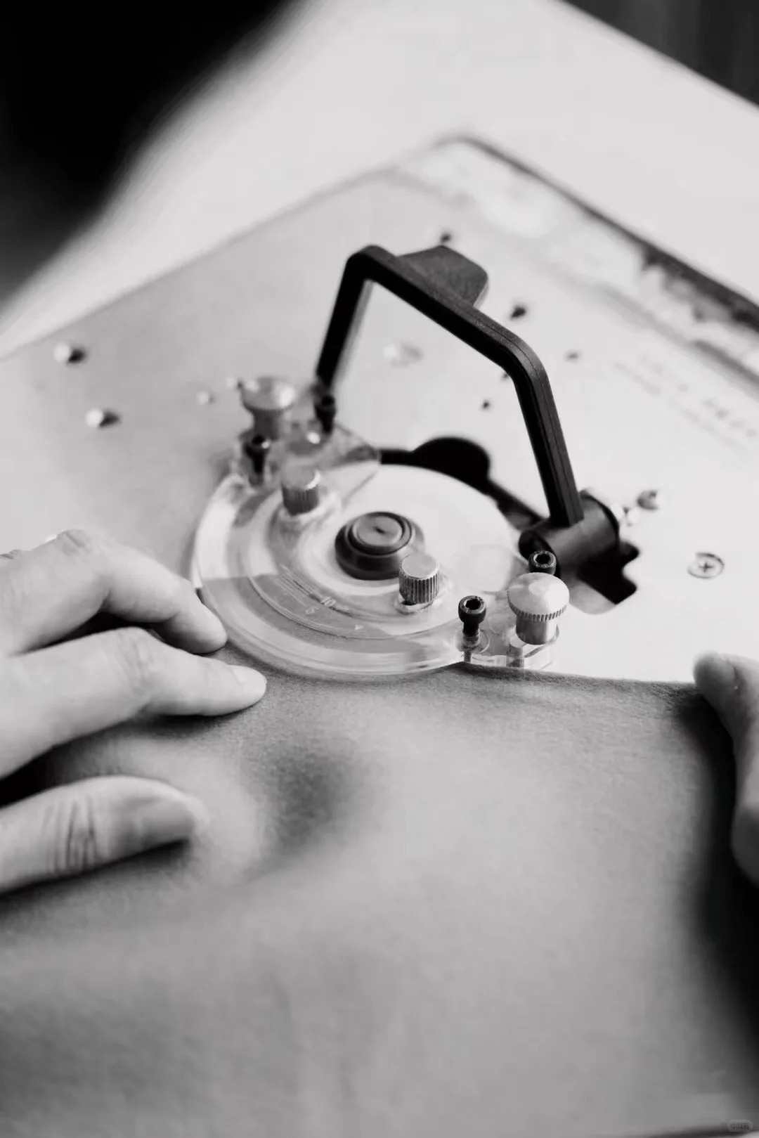 NINELAB | 一针一线 方寸之间