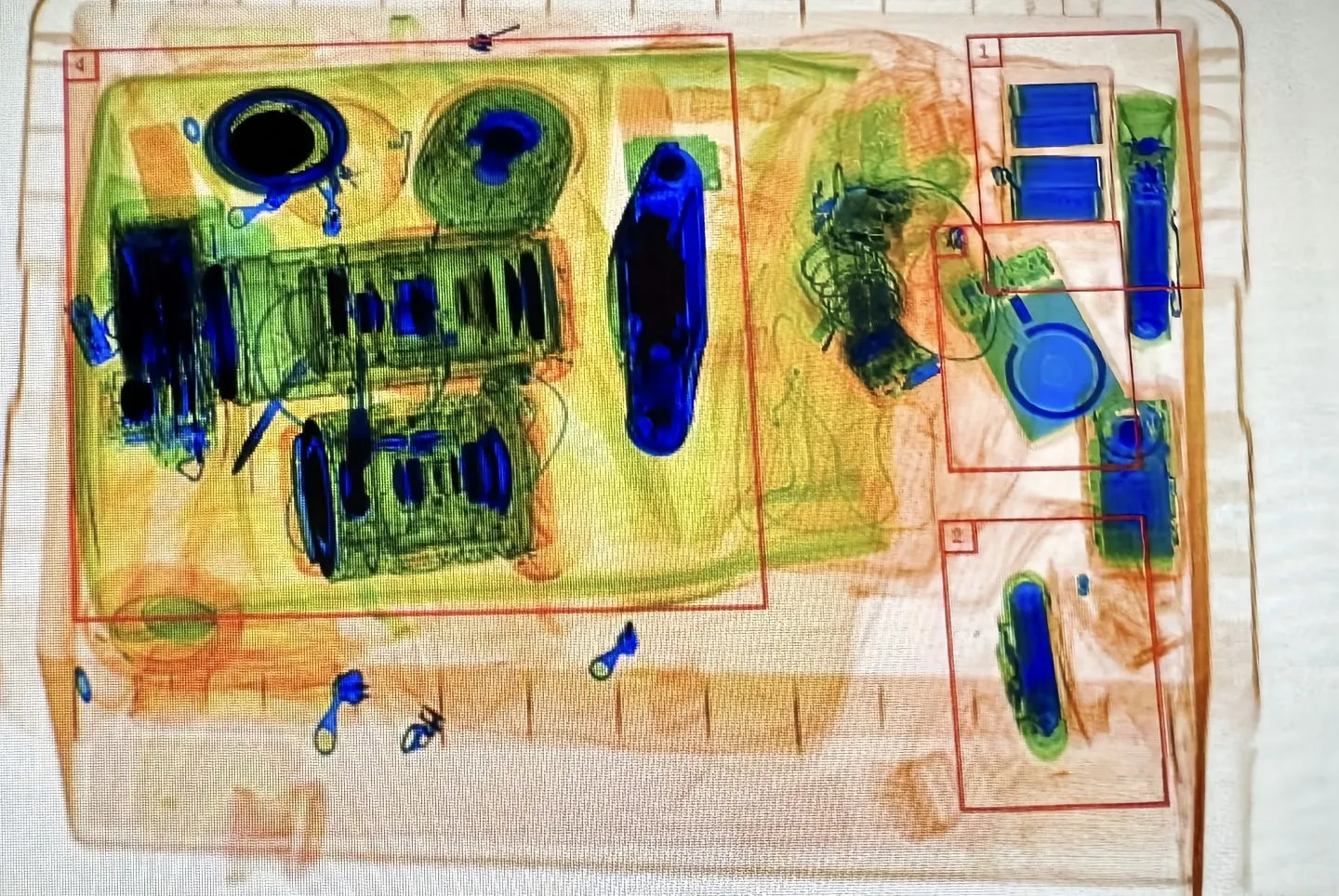 地铁安检之X光机里的三色原则,安检招人。