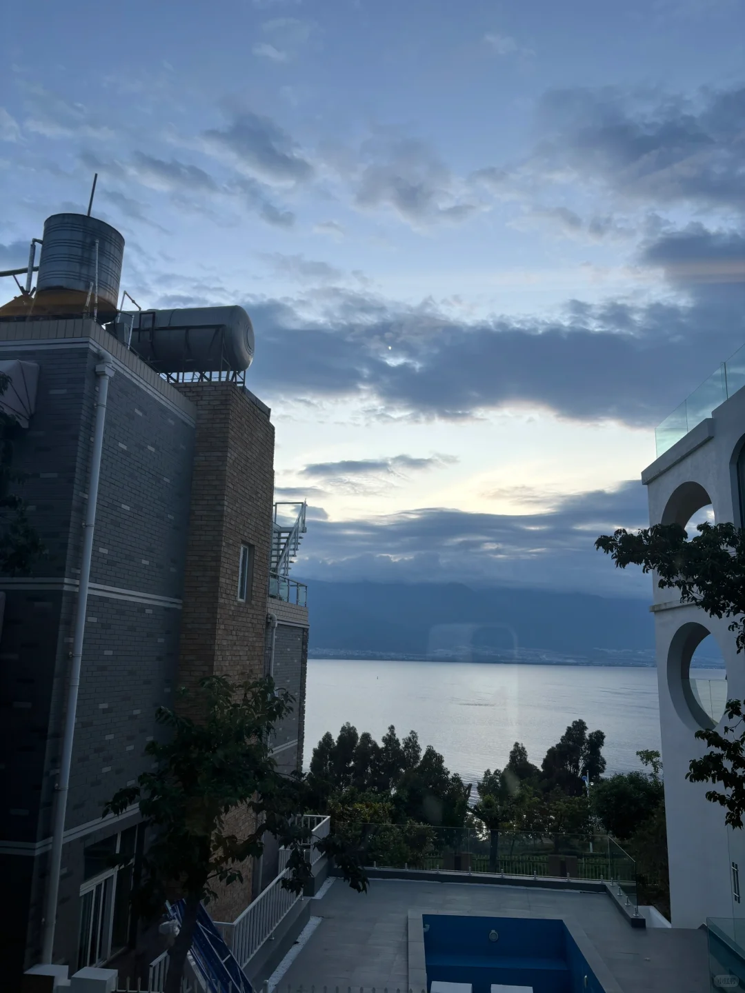 专业机房服务器回收，通信设备 电脑回收