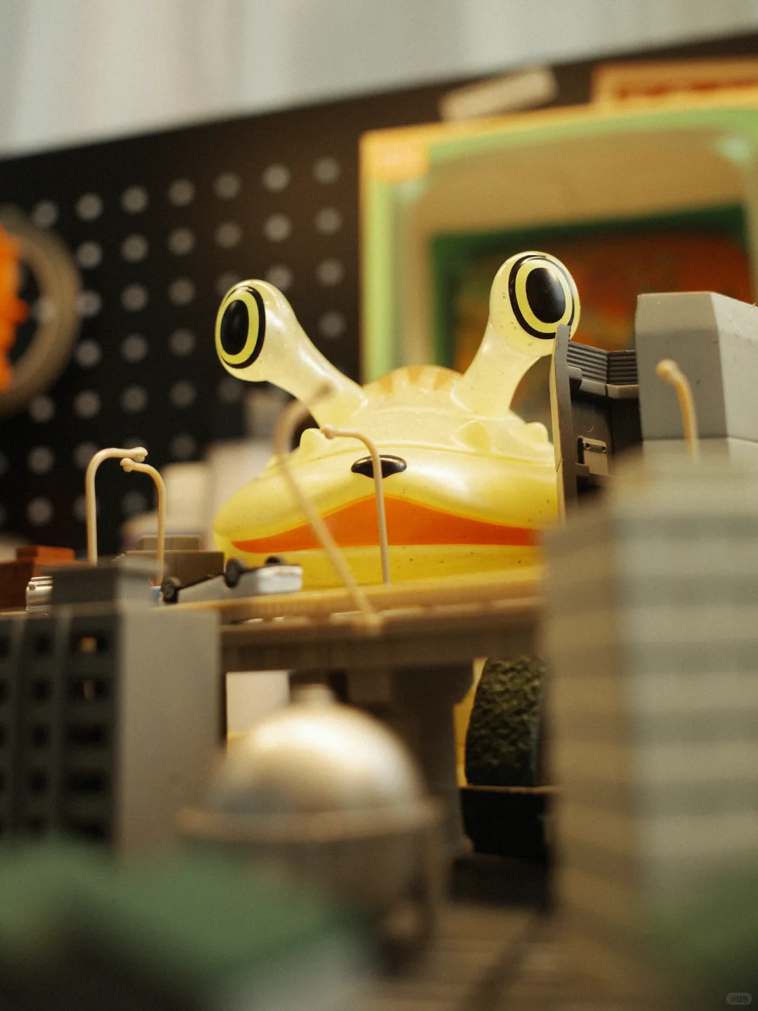 快逃? 中古怪兽来袭❗️