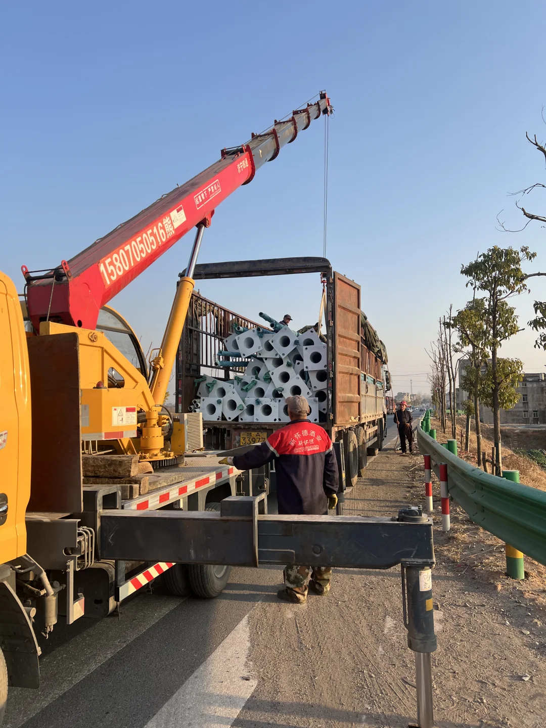 ?【市政级太阳能路灯】亮如白昼还0电费