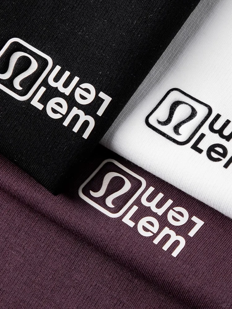 ?具有3D立体效果的服装logo印绣花工艺设计