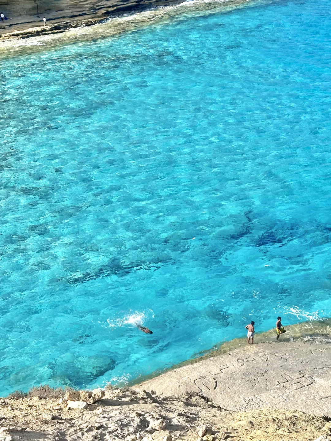 ?用live图看埃及的玻璃海?