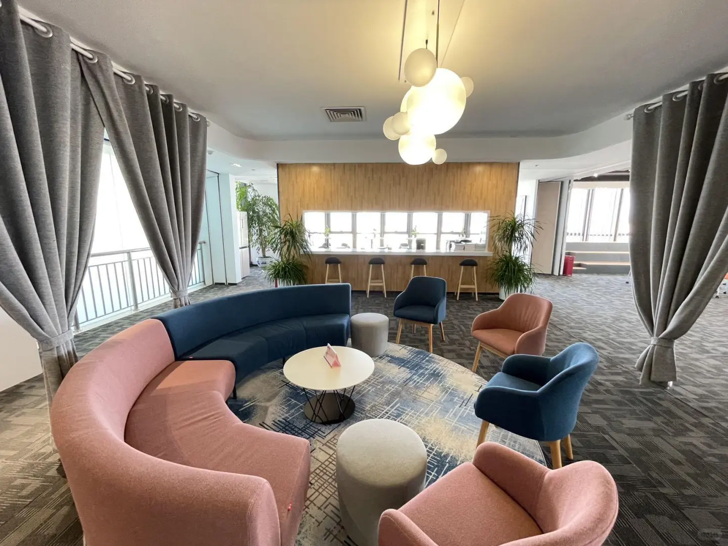 字节同款!中国卫星通信大厦=海淀科技新贵