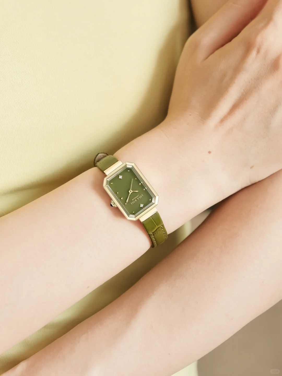 碳酸、王悦伊等时髦精都在戴的质感手表✨