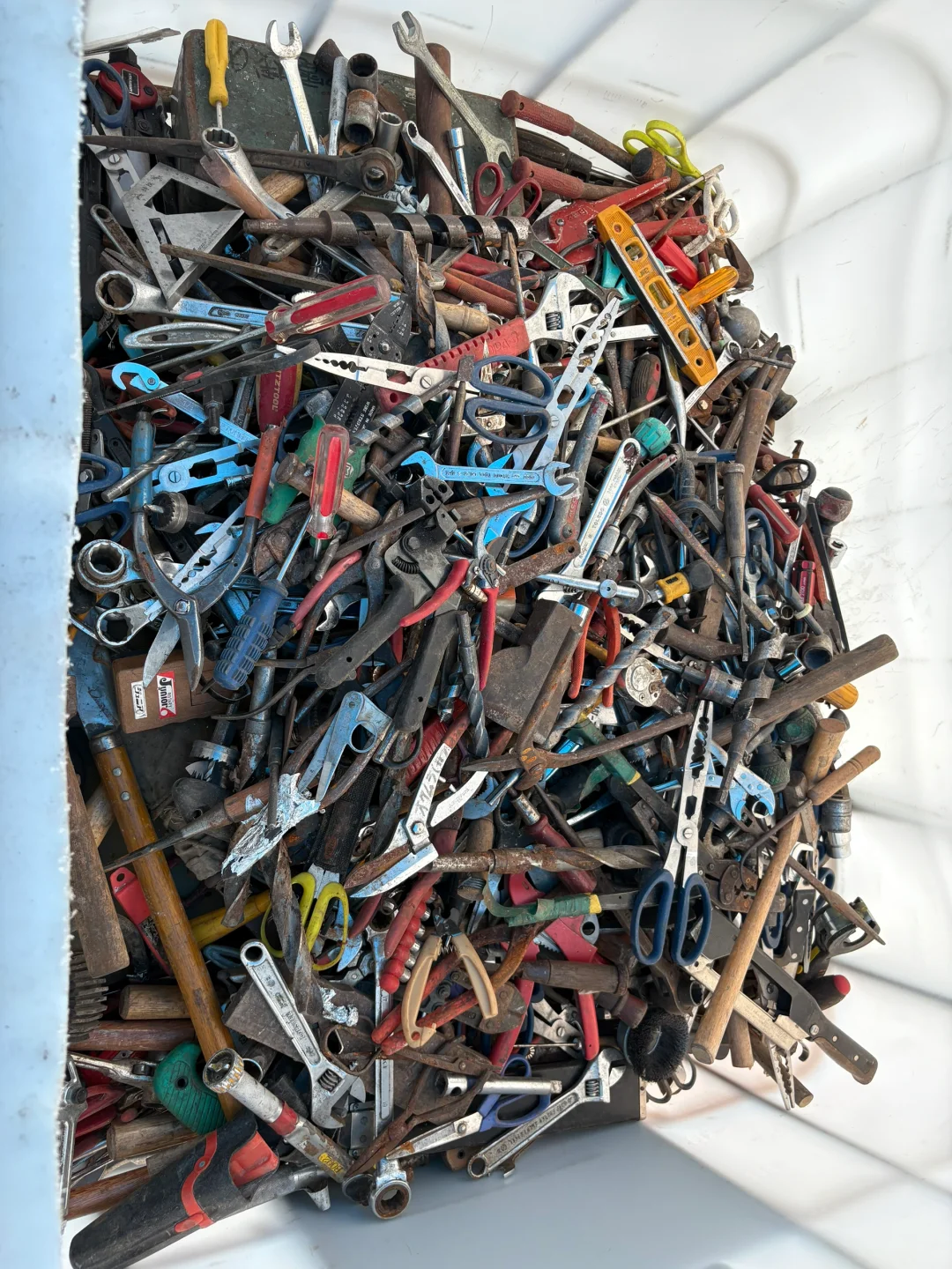 刚到国内，两吨左右！