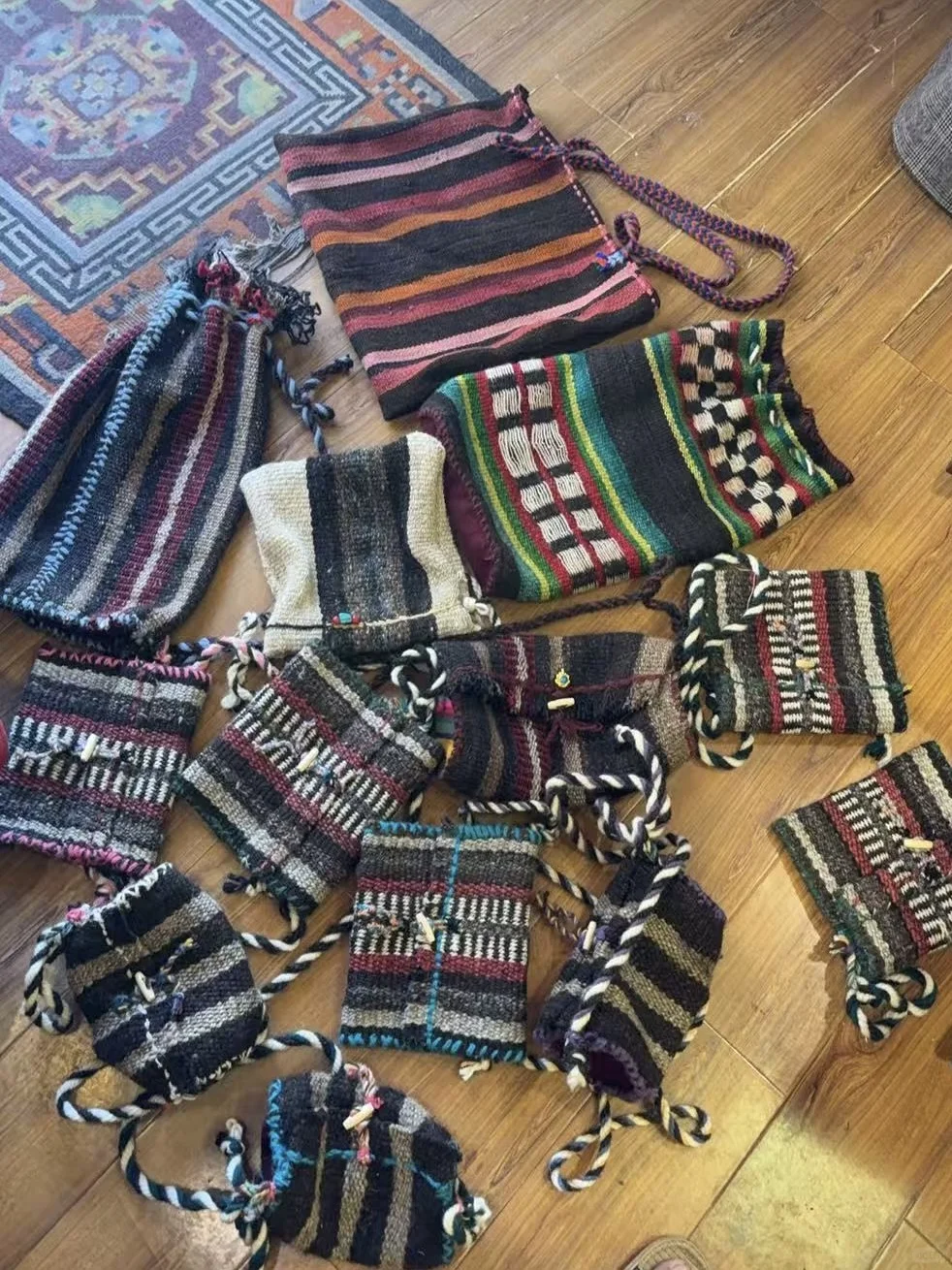 氆氇2000多年历史，见证了藏族的发展与变迁