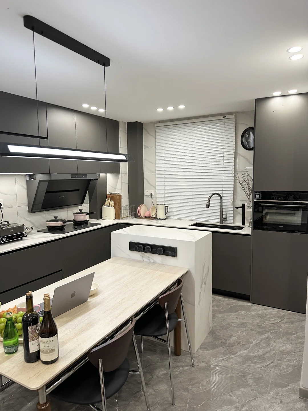 买不起大house 有个90平小家也挺幸福~