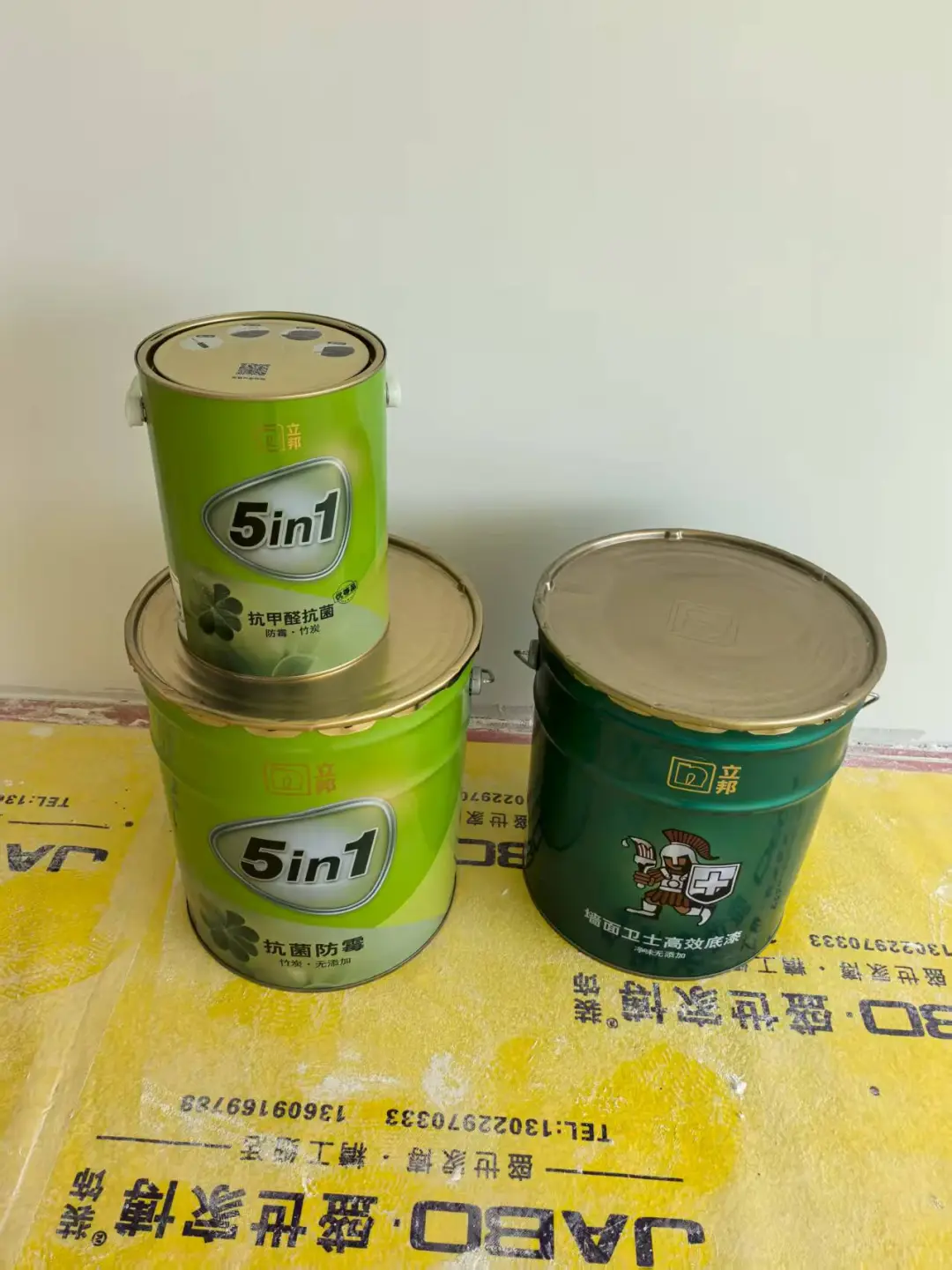 顶面喷漆完成✅墙面海藻岩艺术漆排队ing……