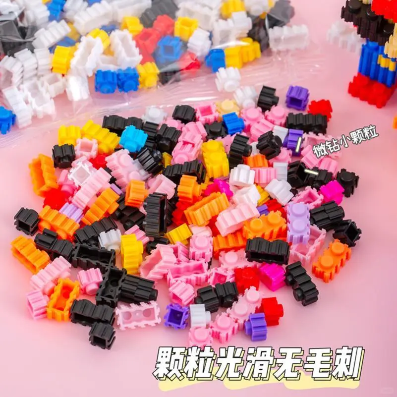 奖励学生积木盲盒礼物公仔儿童创意益智玩具