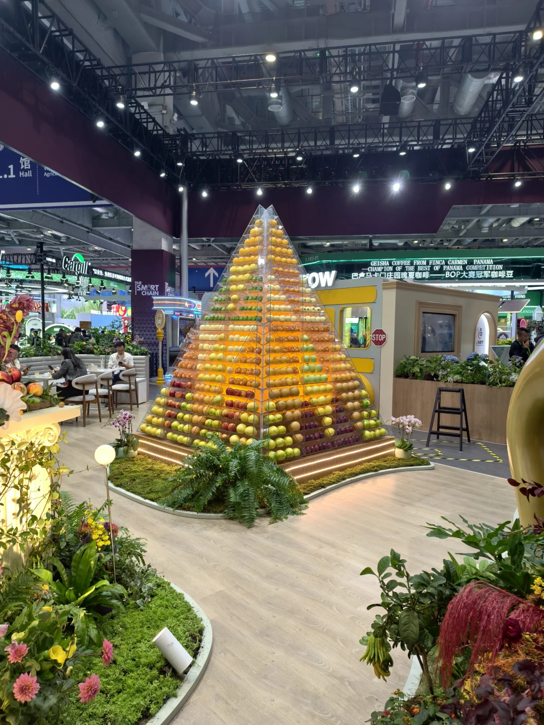 进博会首日！1号食品馆的好看展位