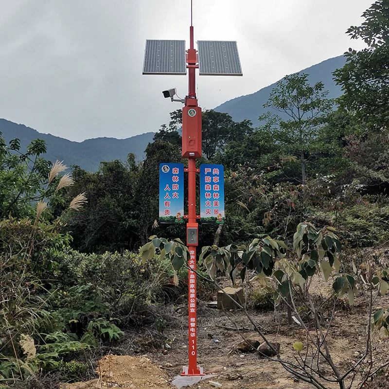 太阳能语音监控杆:语音联动,安全守护