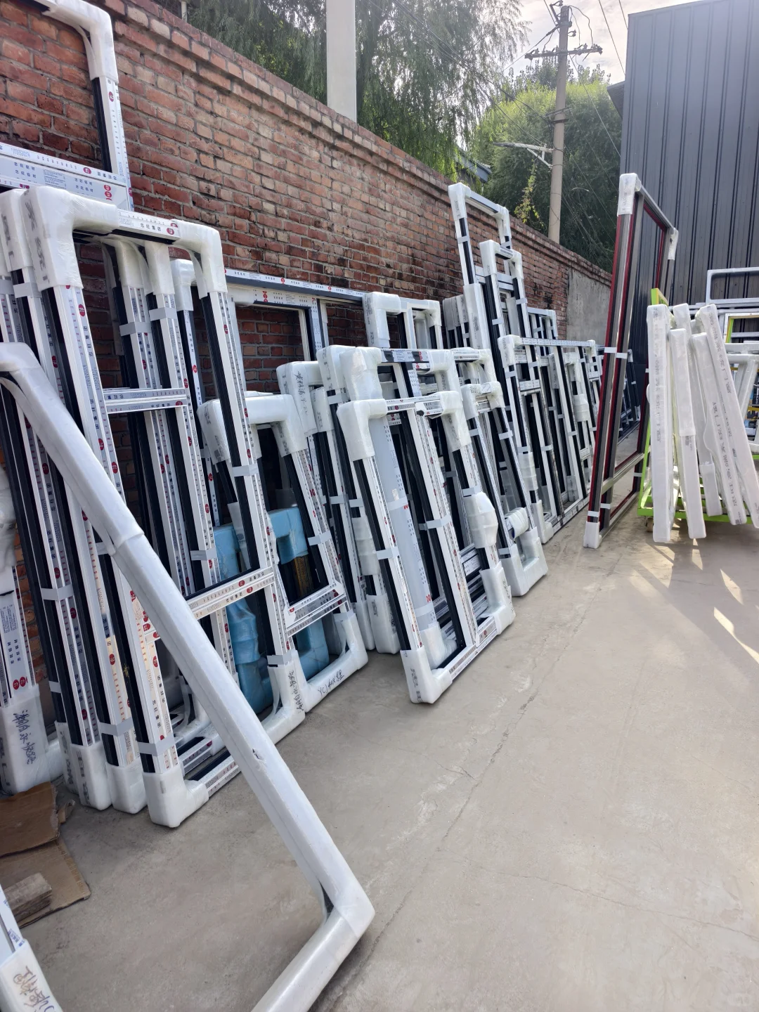 北京系统门窗、断桥铝门窗、北京封阳台