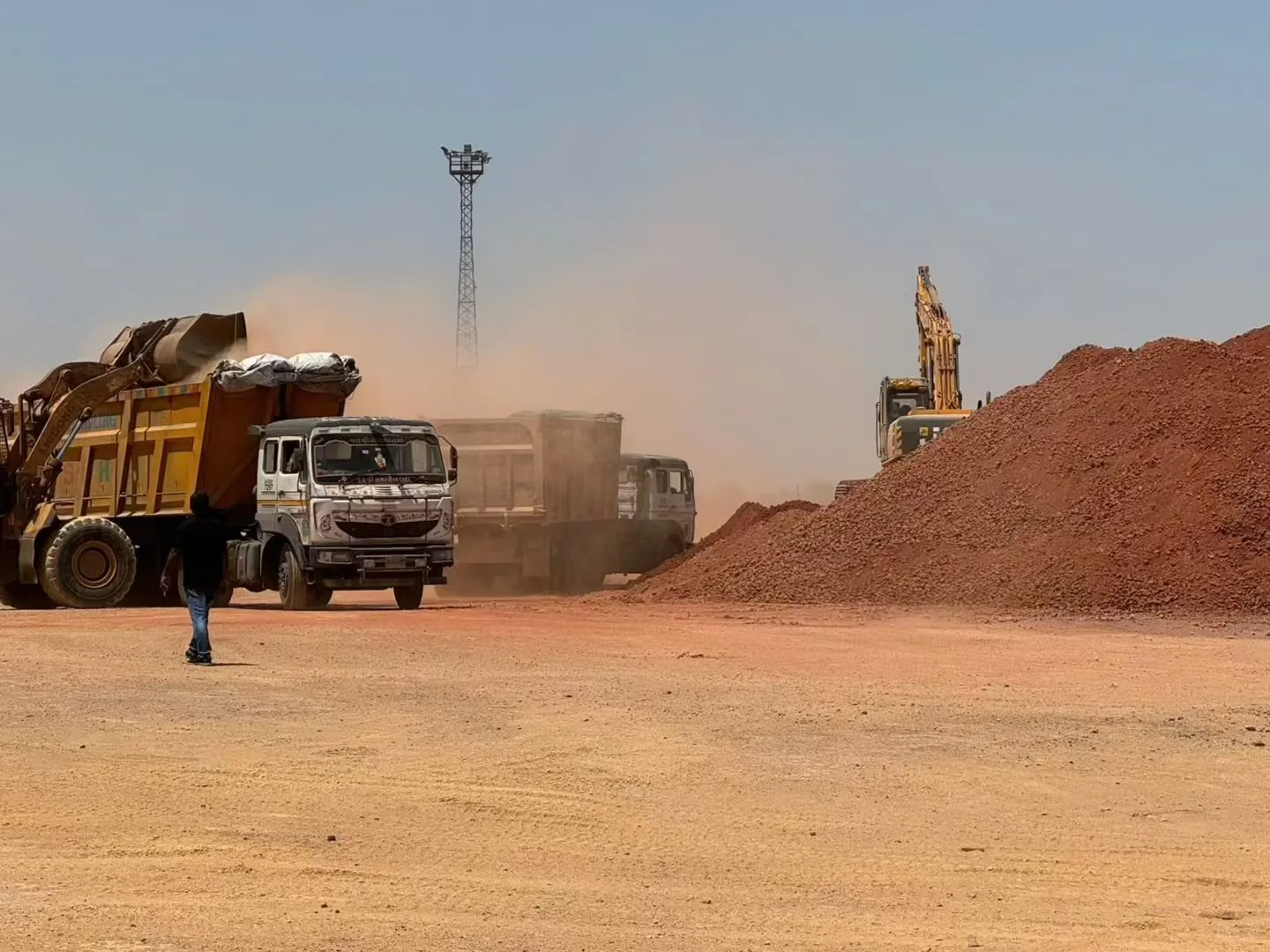 供应几内亚和马来西亚铝土矿