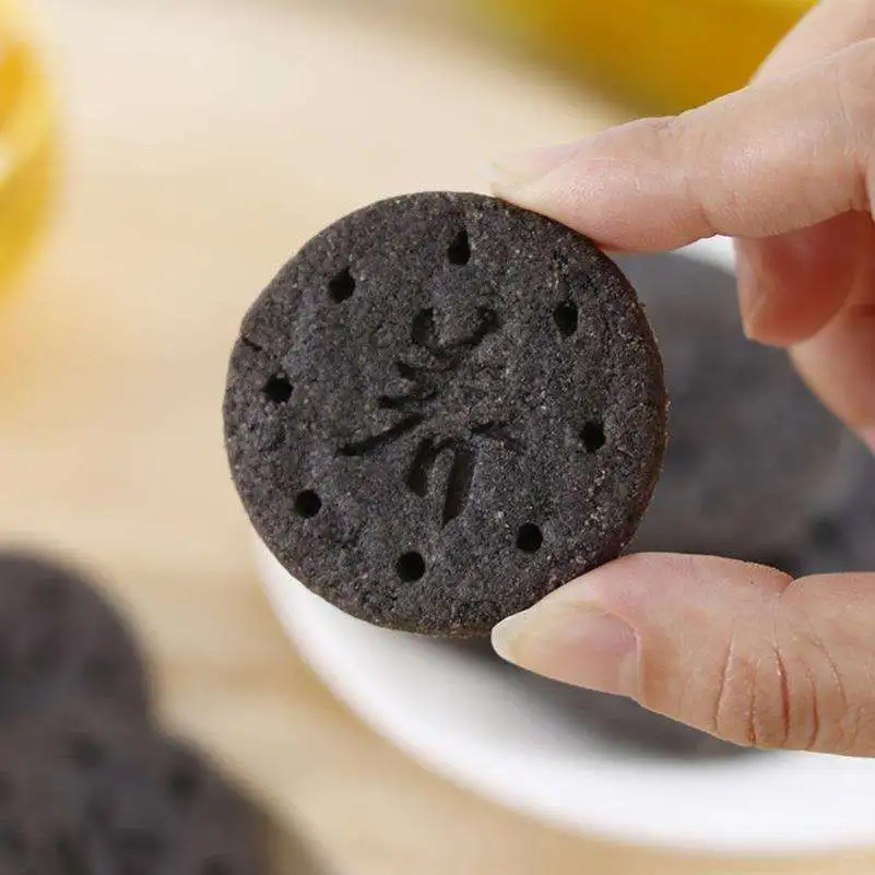 无糖零食五黑粗粮饼干低温烘焙食品黑芝麻谷