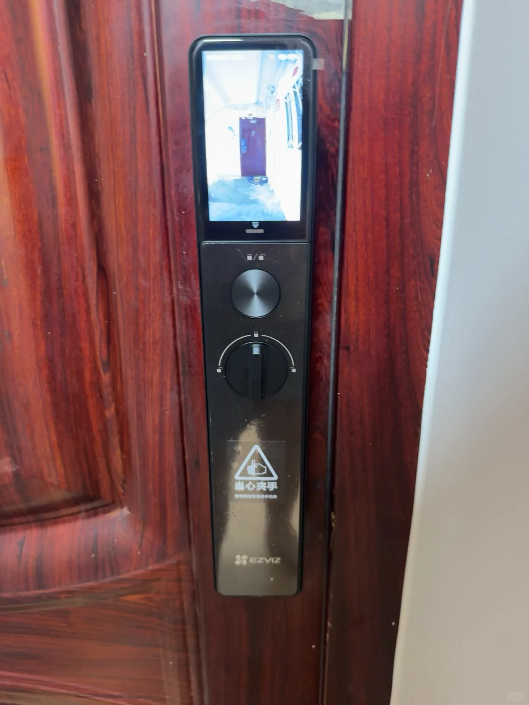 好喜欢我的萤石智能门锁！！！