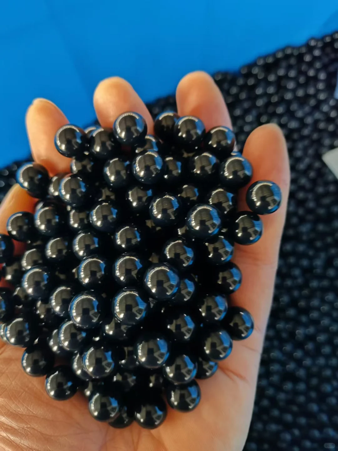 pom精密塑料实心球源头工厂定制批发