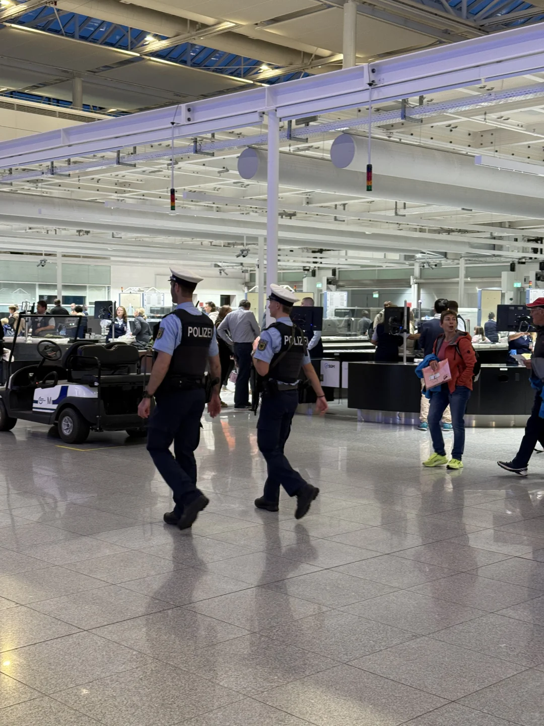 不同国家的安检要求真是完全不一样