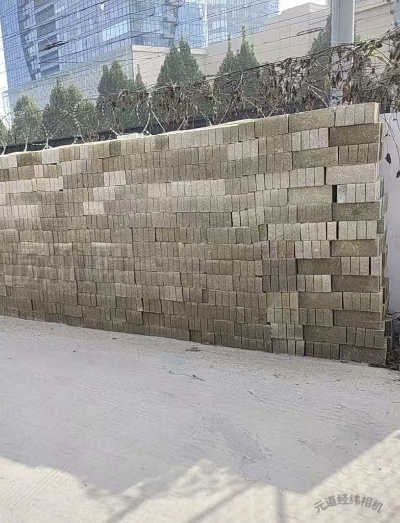 水泥沙子砖头厂家直销，实体仓储样品随便看