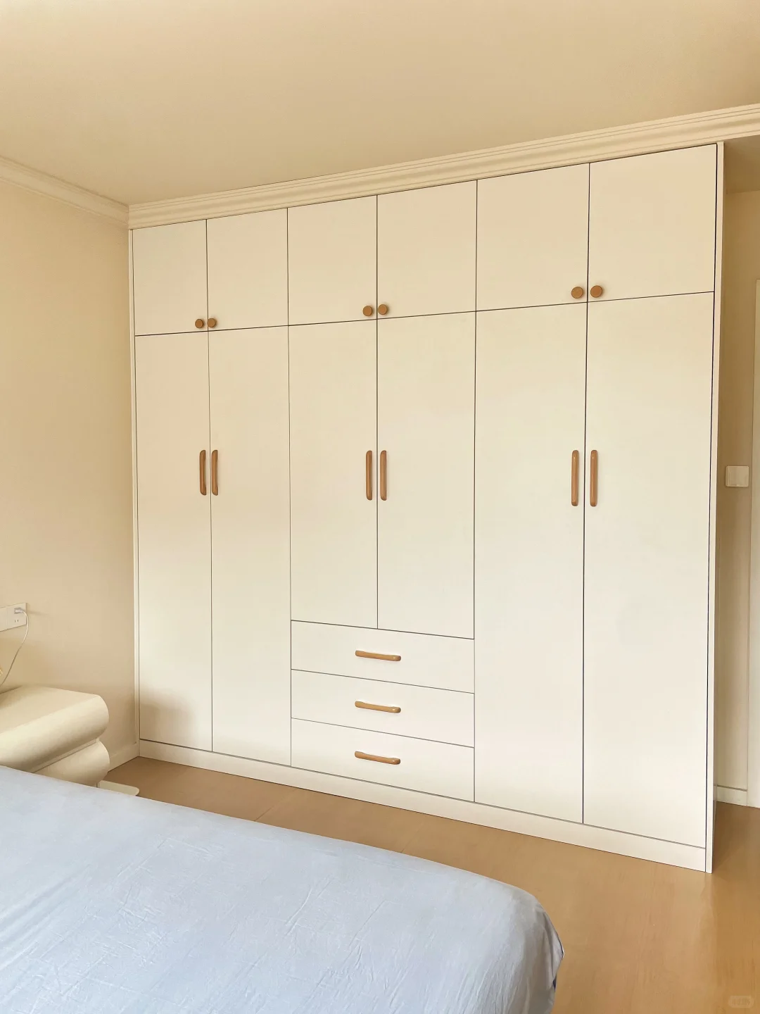 装修最不后悔的就是全挂式衣柜‼️被邻居夸爆