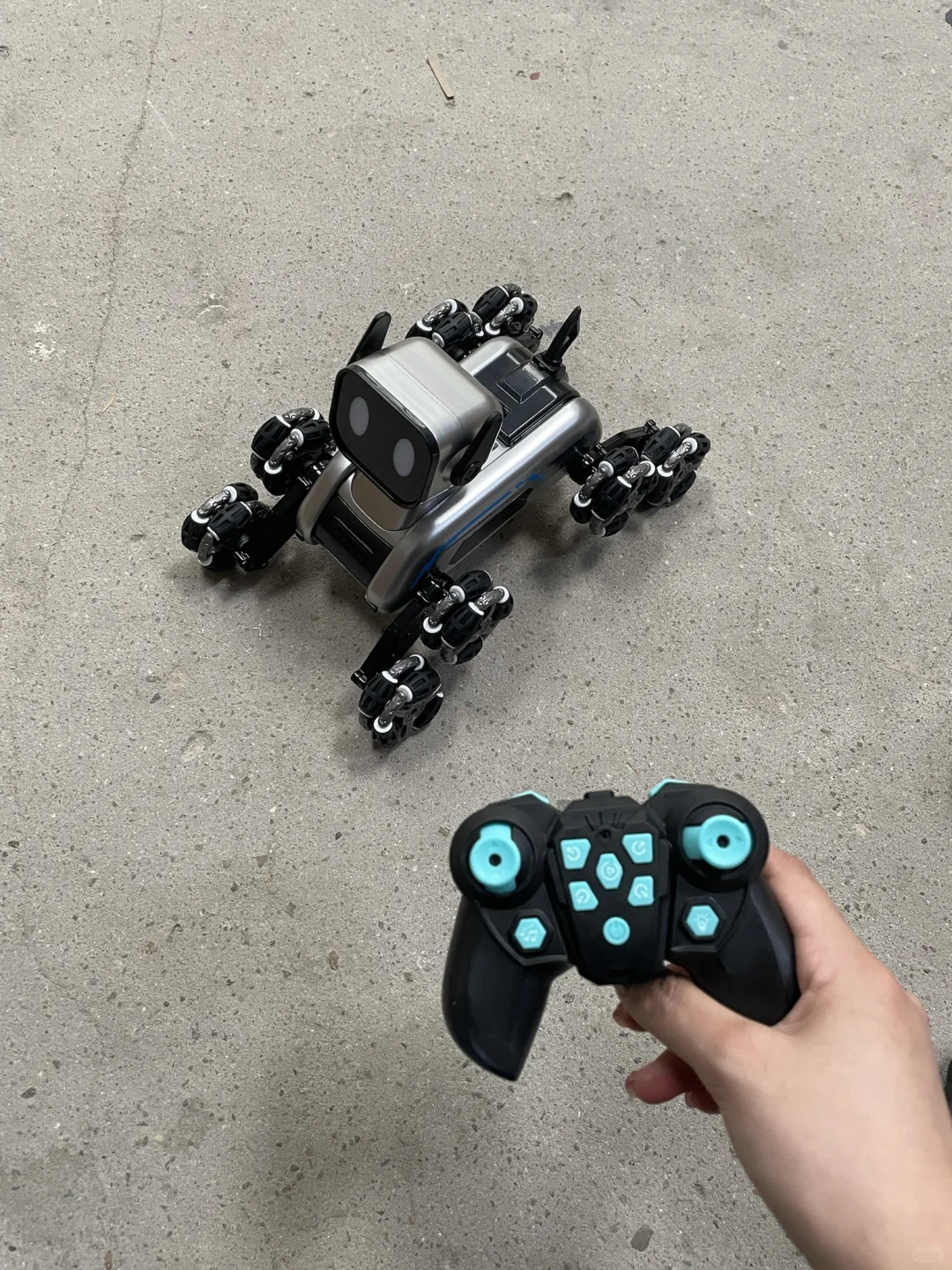 都2025了，给孩子买玩具，肯定买科技感的呀